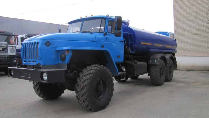 Цистерна для питьевой воды на шасси Урал Цистерна для питьевой воды на шасси Урал
